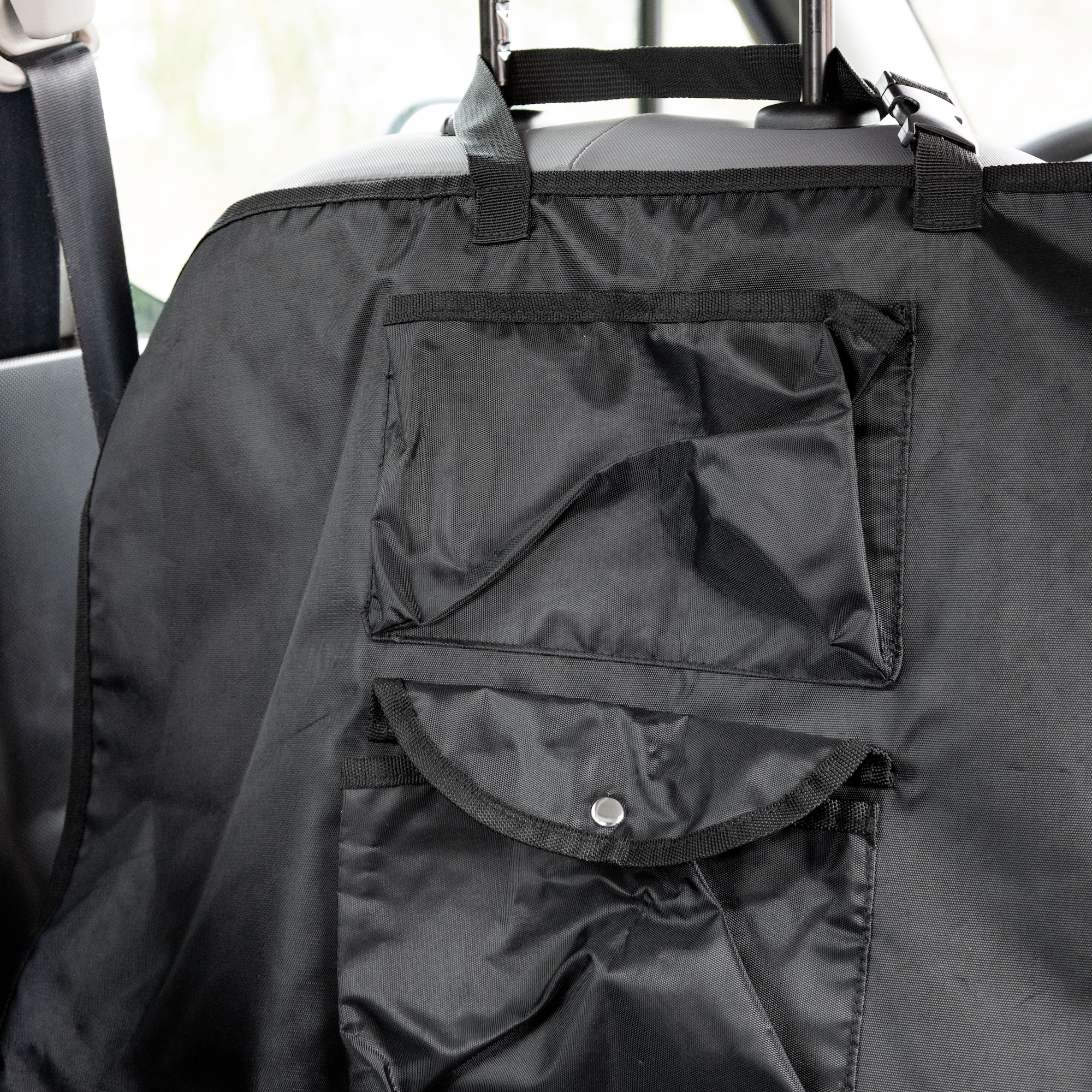 Flamingo Car seat cover Dex Can be split in two (for in the car) with headrest attachment Back seat Black