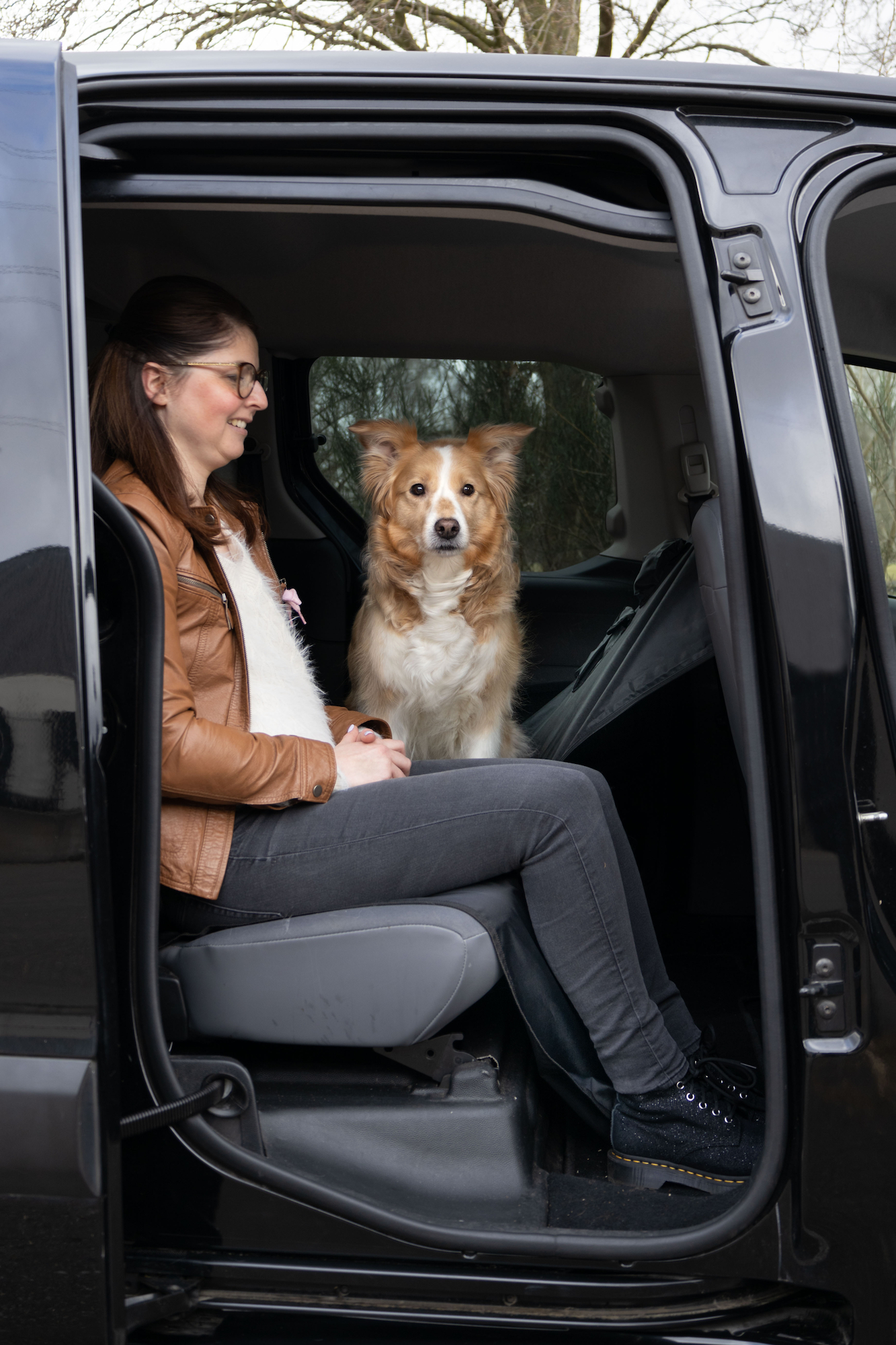 Flamingo Car seat cover Dex Can be split in two (for in the car) with headrest attachment Back seat Black