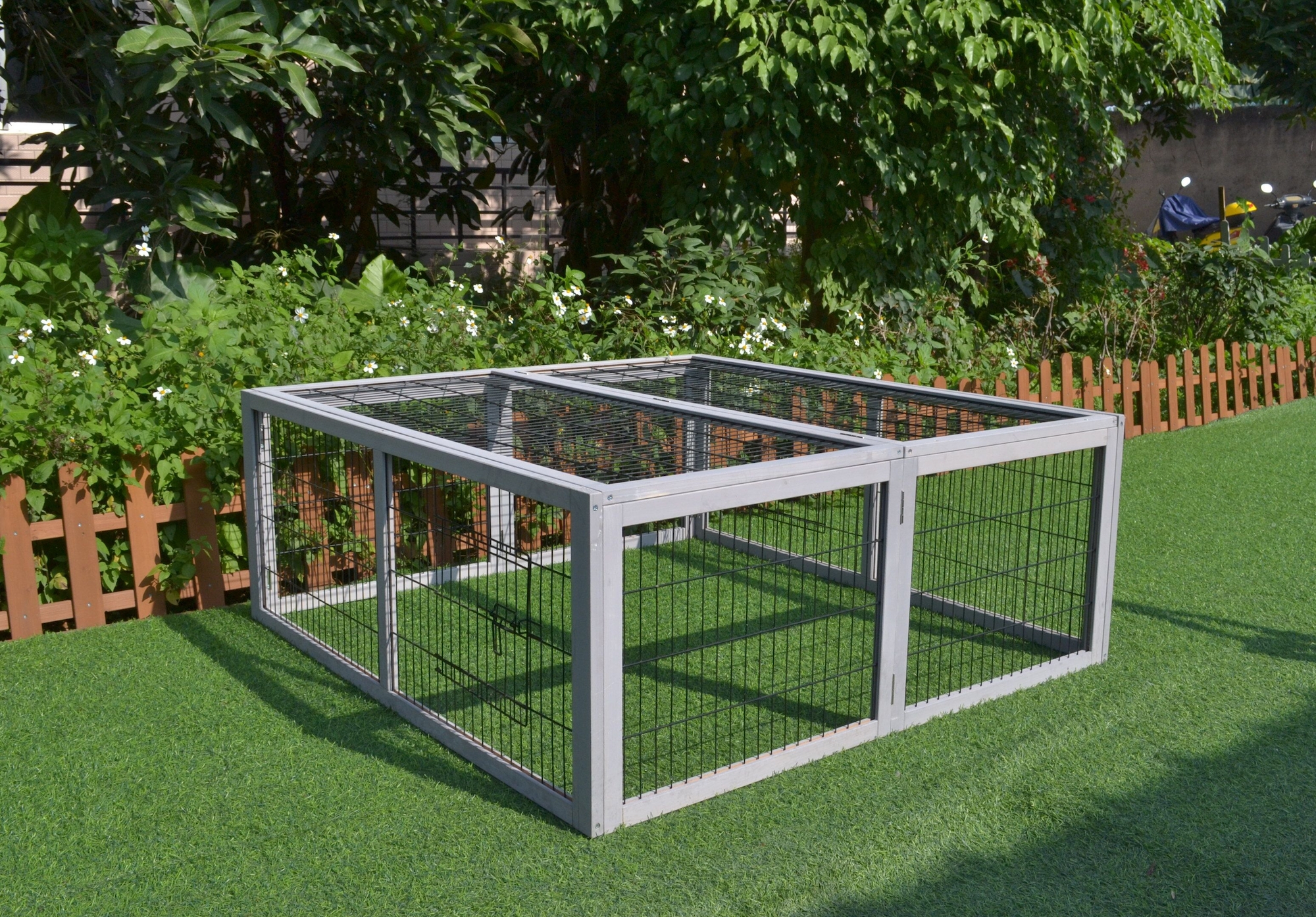 Flamingo Run Cottage Mel White