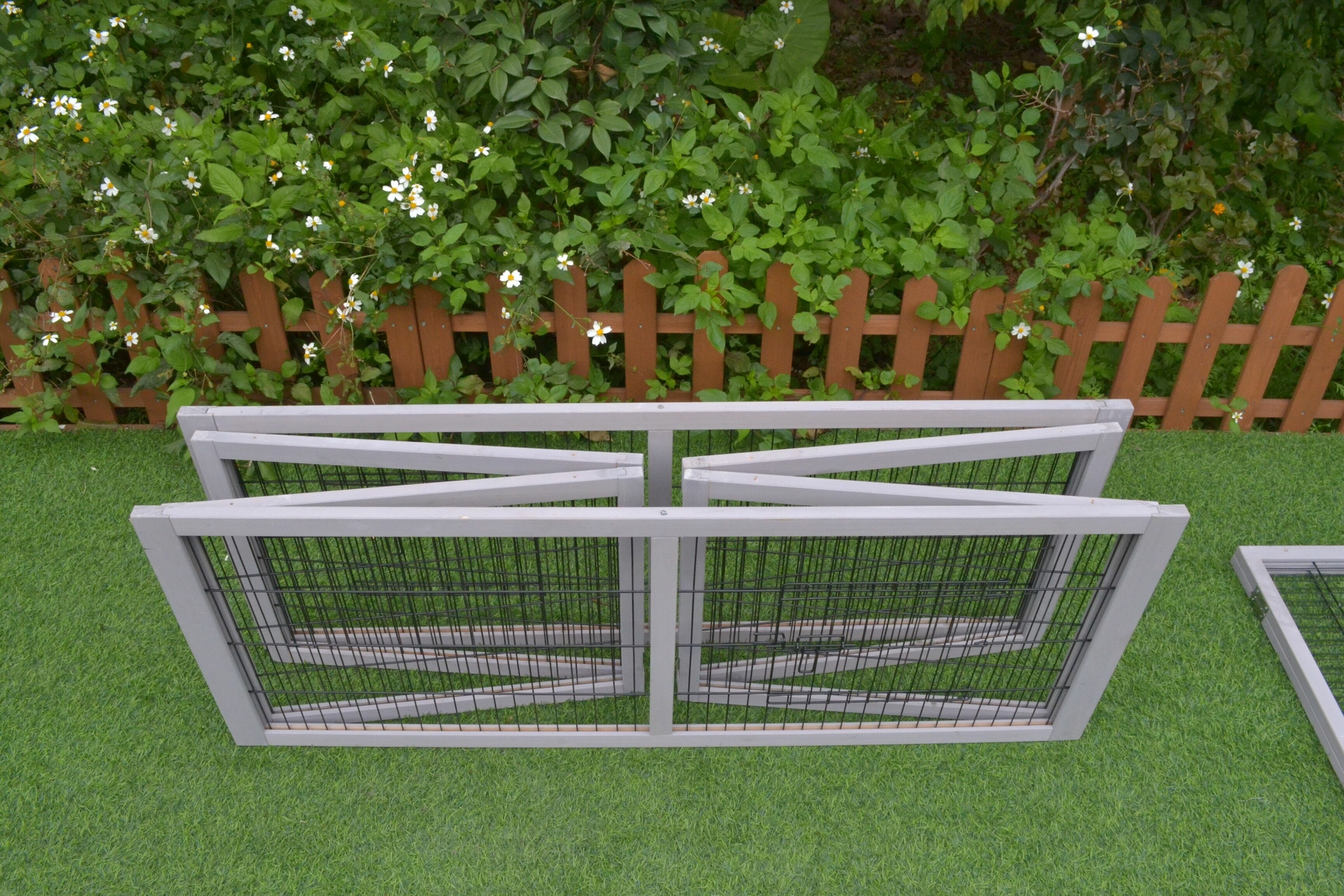 Flamingo Run Cottage Mel White