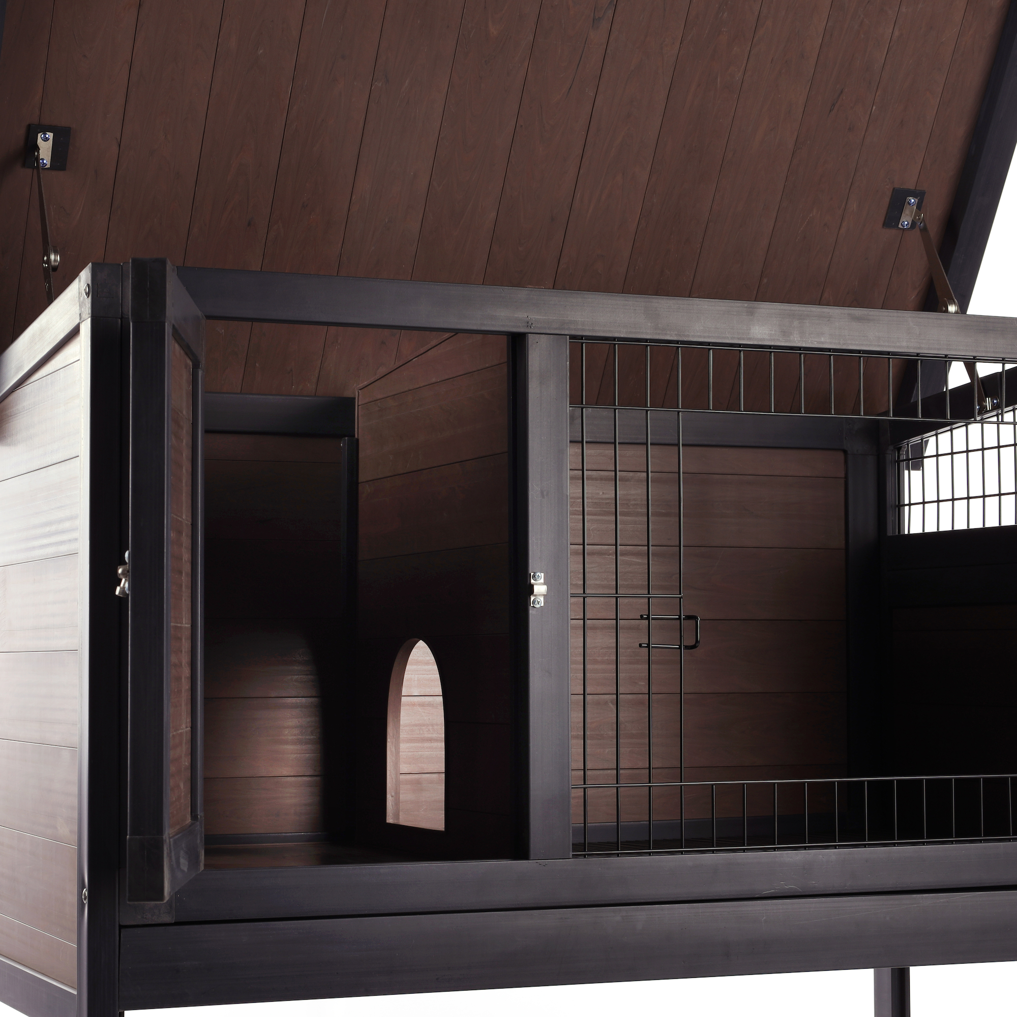 Flamingo Rabbit hutch Bugs Ramos Brown