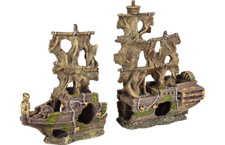 Flamingo Decoration Herald Green Shipwreck