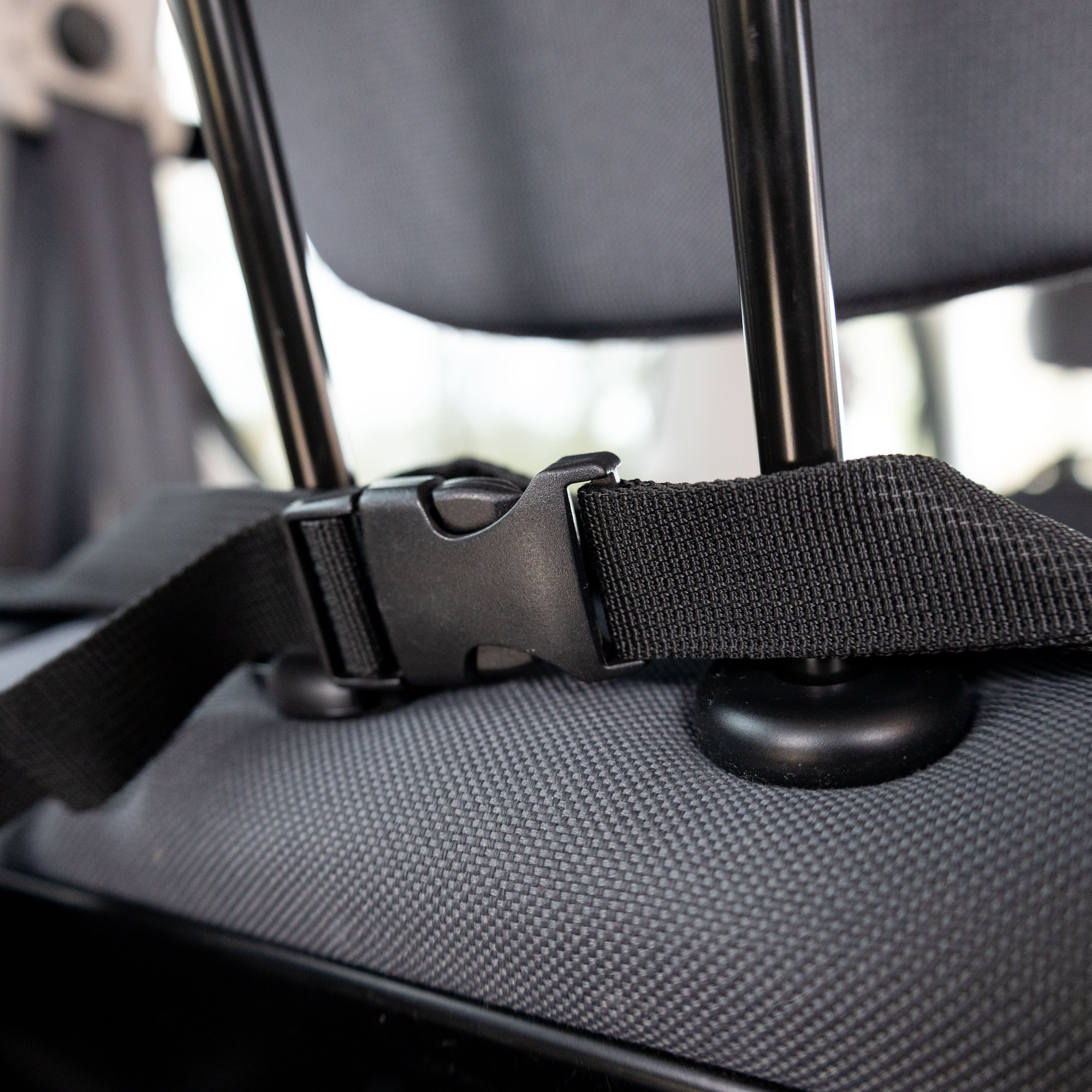 Flamingo Car seat cover Coda Can be split in two (for in the car) with headrest attachment Back seat Black