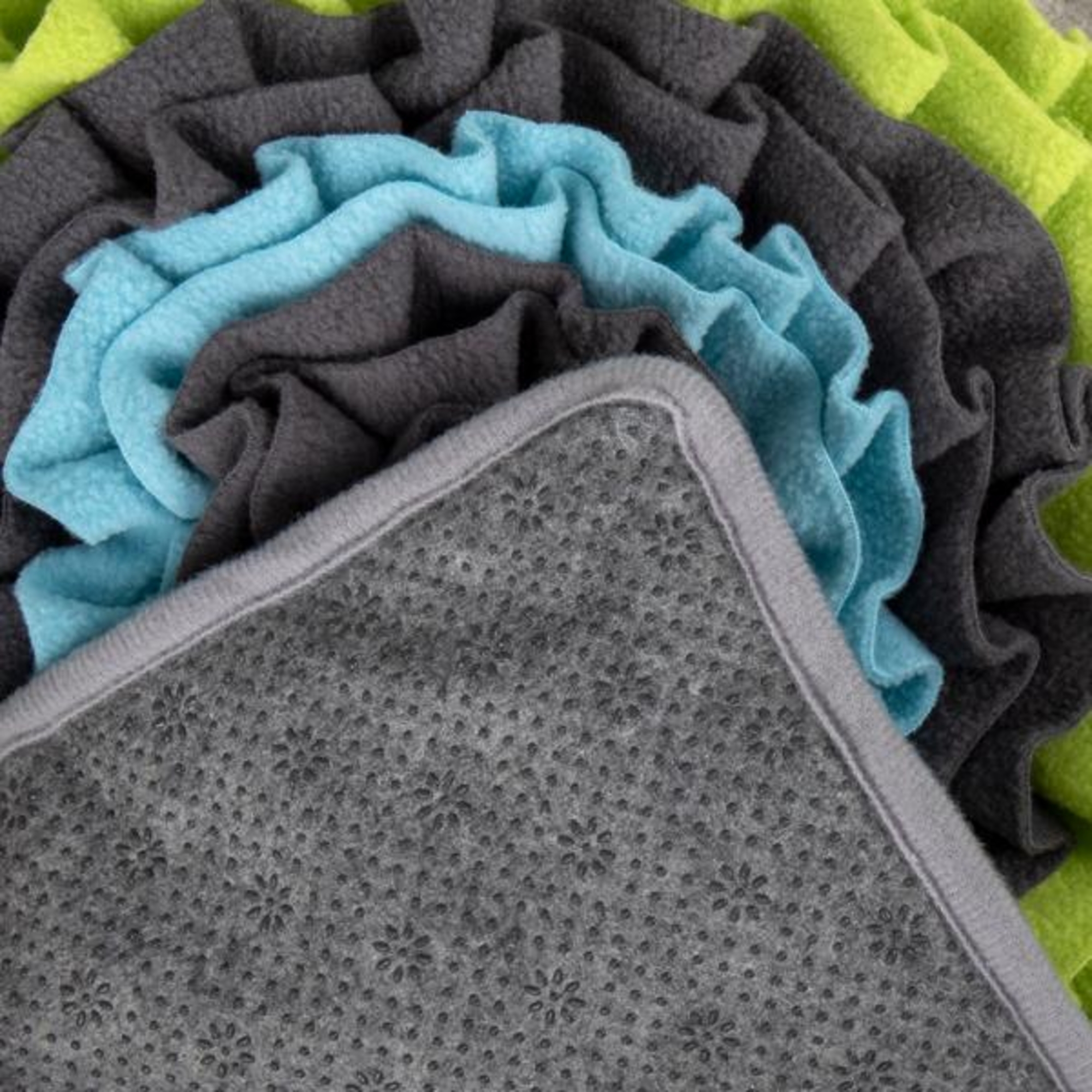 Flamingo Sniffing carpet Joya  Grey & Blue & Red & White