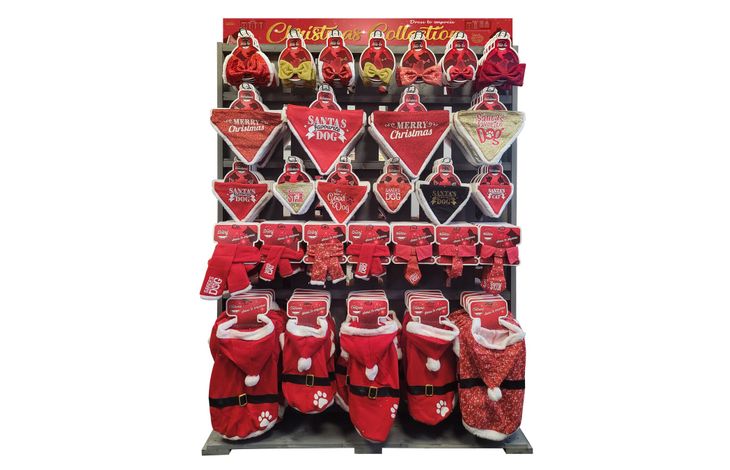 Plenty Gifts Display Xmas Merry Pets Cottage
