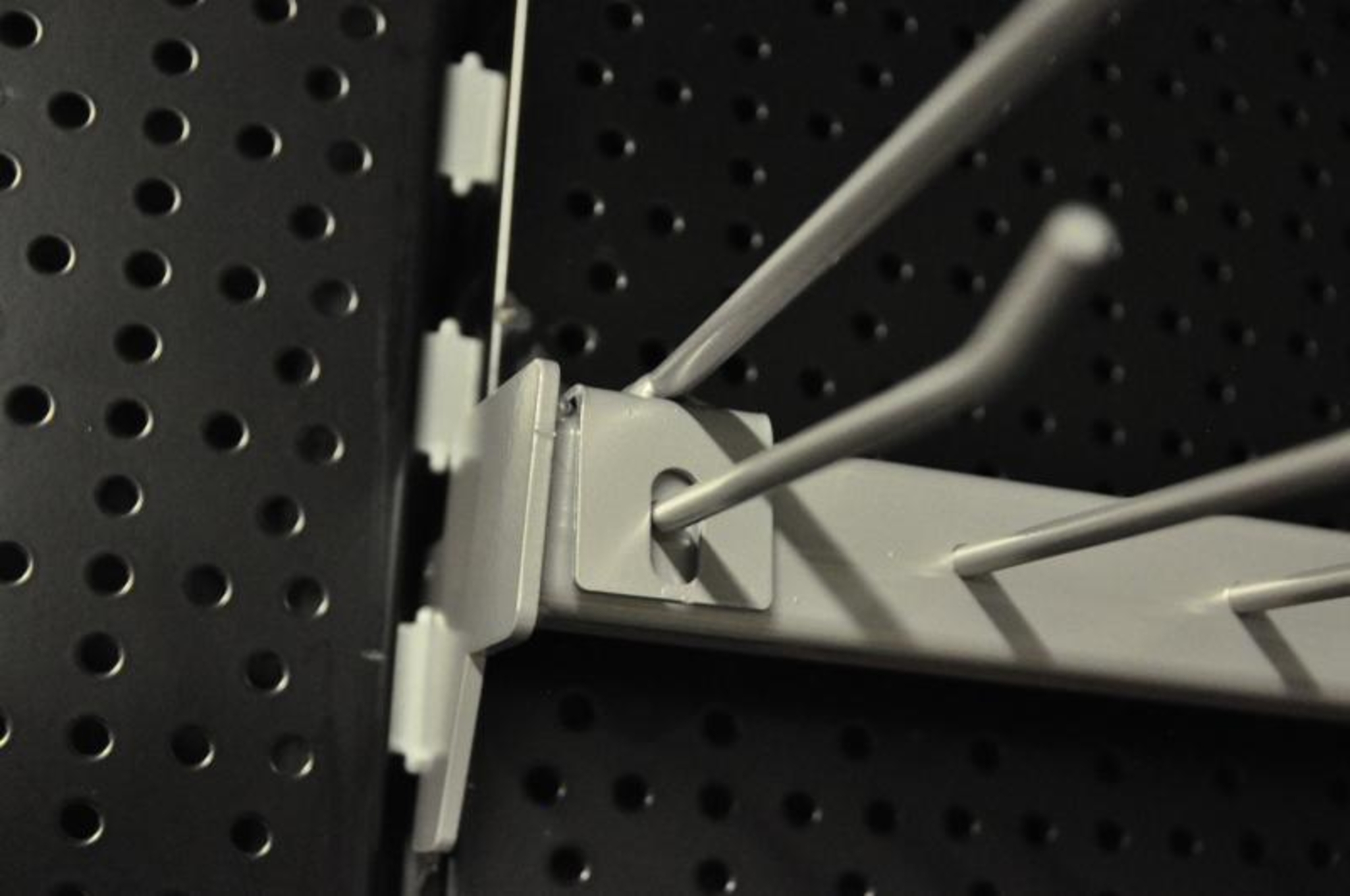 Flamingo Leather hanger