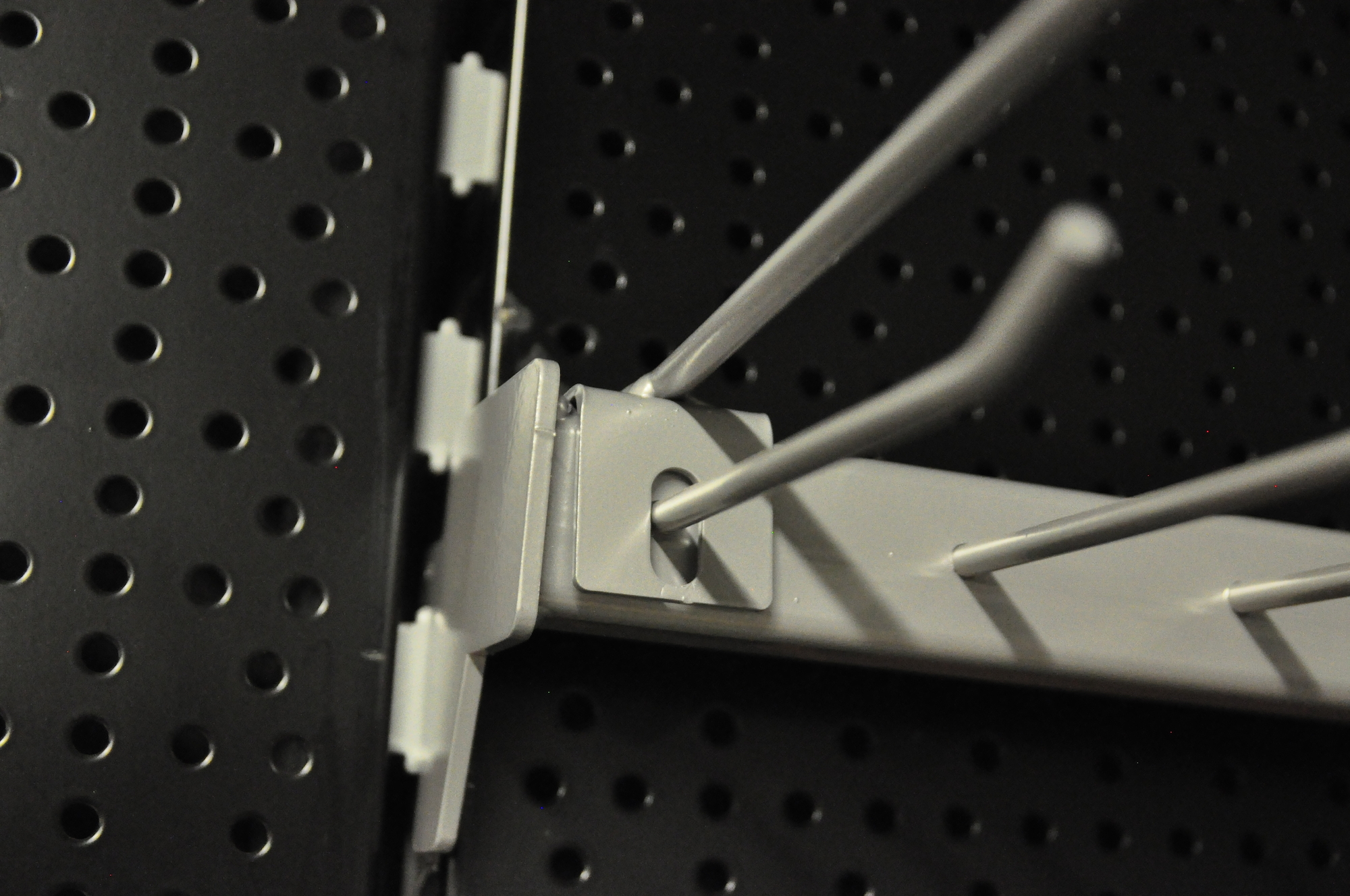 Flamingo Leather hanger